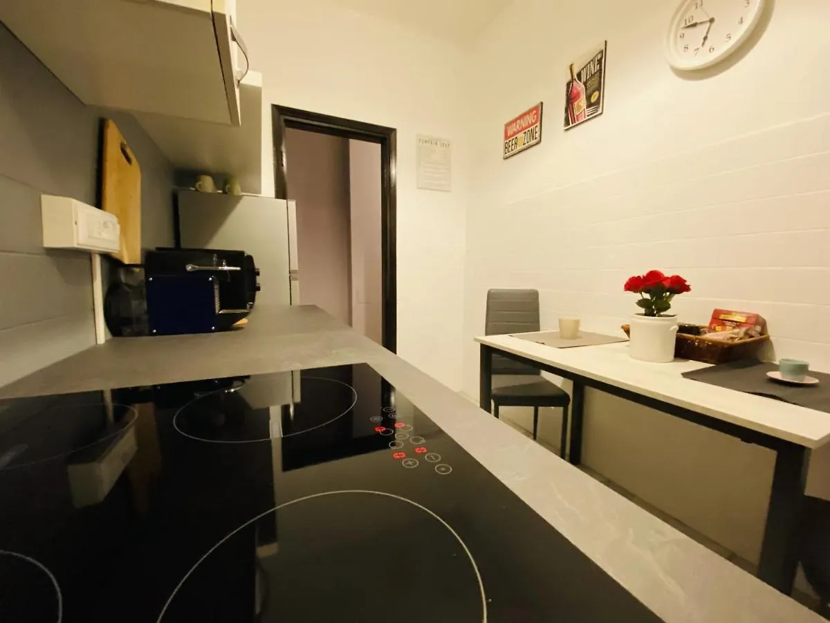 Milano Relax Room Brugherio Guest house
