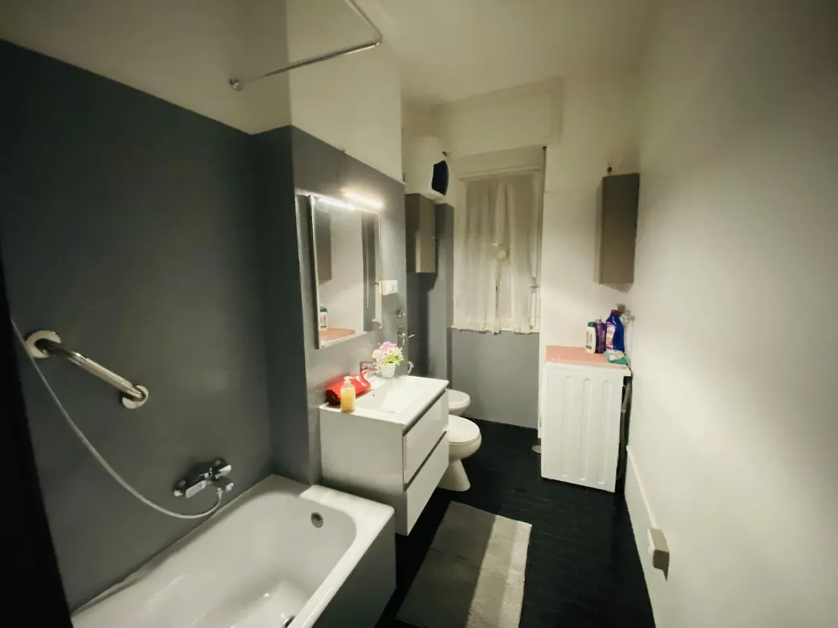 Milano Relax Room Brugherio 0*,  Italy