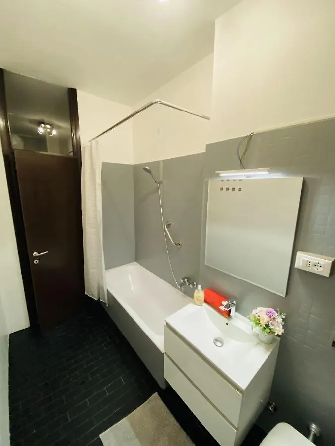 Milano Relax Room Brugherio 0*,  Italy