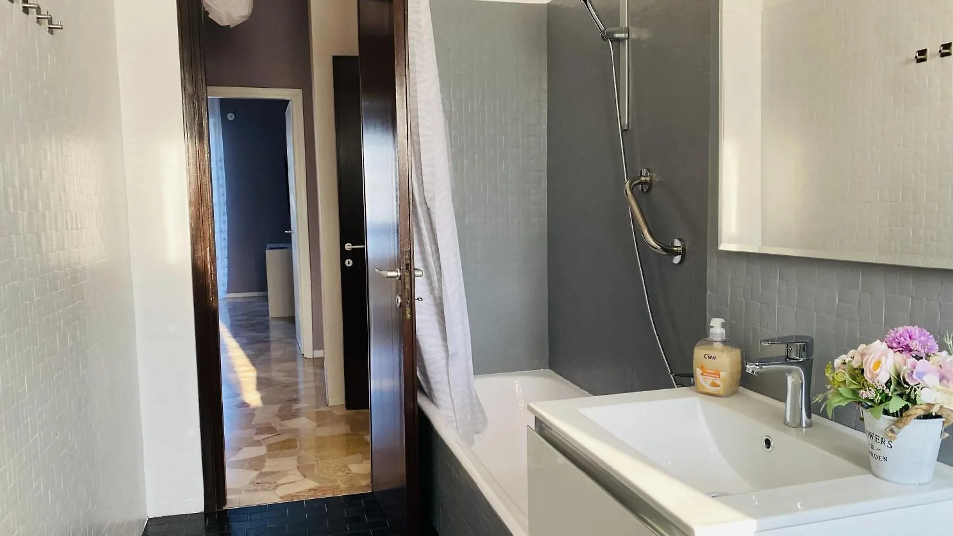 Guest house Milano Relax Room Brugherio Italy