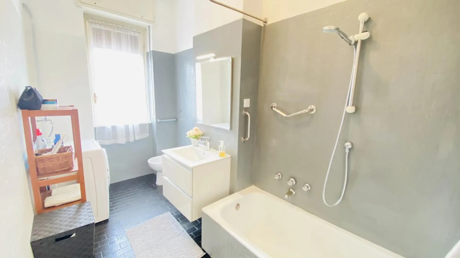 Milano Relax Room Brugherio Italy